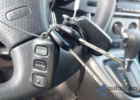 2004 Pontiac Vibe z USA, uszkodzony, nr VIN 5Y2SL62854Z421123